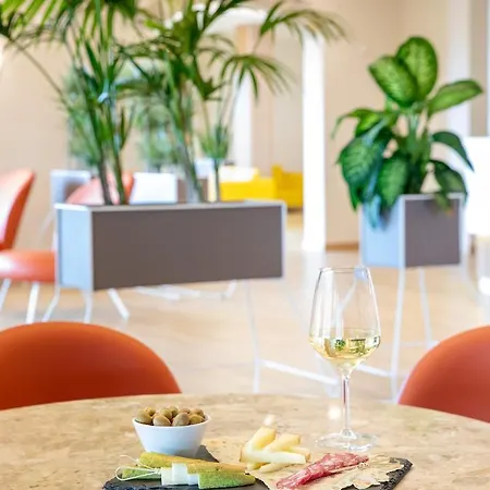 Lu' Porto Pino 4* 산타나아레시