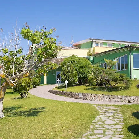 Hotel Lu' Porto Pino SantʼAnna Arresi