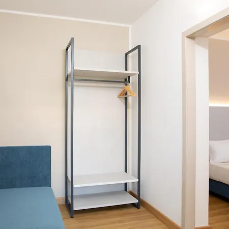 Lu' Porto Pino Hotel