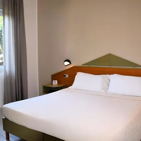 Lu' Porto Pino 4* SantʼAnna Arresi