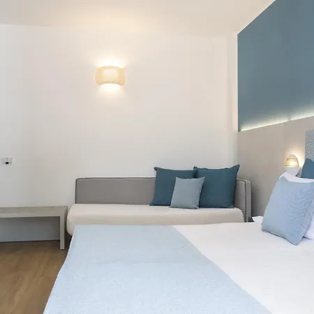 Lu' Porto Pino 4* 산타나아레시
