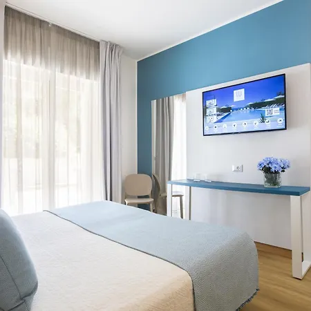 Lu' Porto Pino Otel