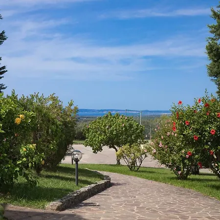 فندق Lu' Porto Pino SantʼAnna Arresi