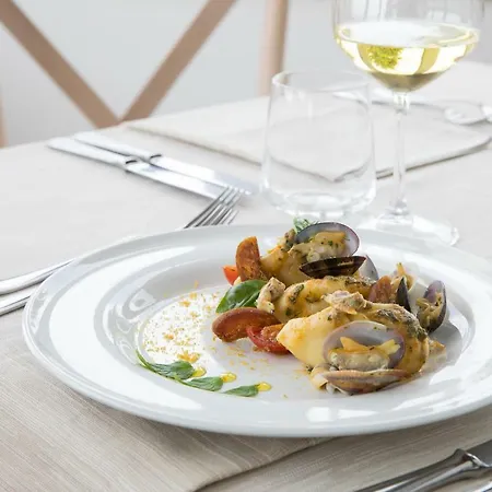 Lu' Hotel Porto Pino SantʼAnna Arresi