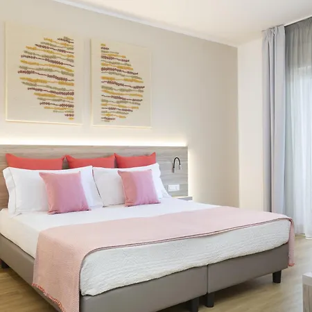 Отель Lu' Porto Pino 4*