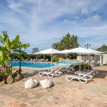 Lu' Porto Pino 4* Сант'Анна-Аррези