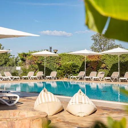 Lu' Porto Pino Hotel SantʼAnna Arresi