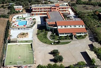 Отель Lu' Porto Pino