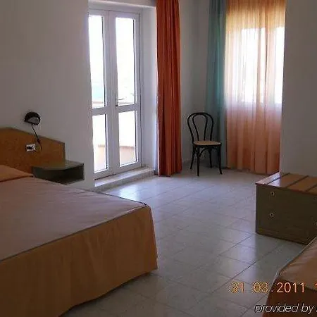Lu' Porto Pino
