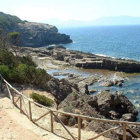 Lu' Porto Pino 4* Сант'Анна-Аррези
