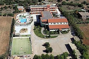 Lu' Porto Pino 4* Сант'Анна-Аррези