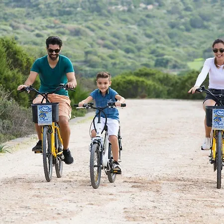 Lu' Porto Pino Отель