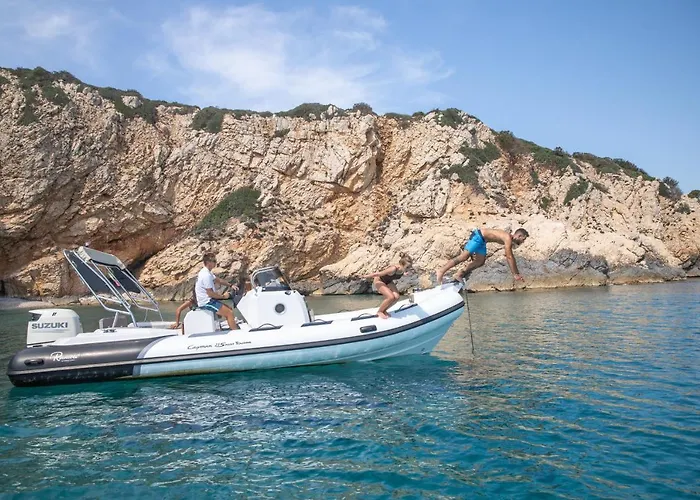 Lu' Porto Pino Hotel