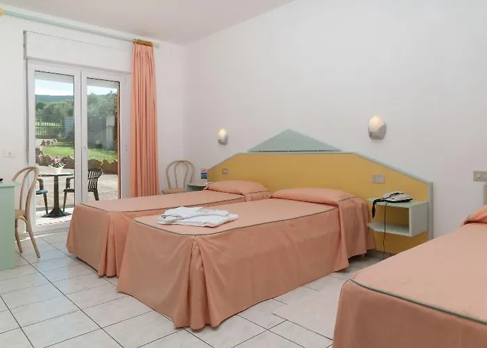 Hotel Lu' Porto Pino SantʼAnna Arresi