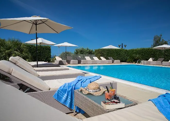 Hotel Lu' Porto Pino SantʼAnna Arresi