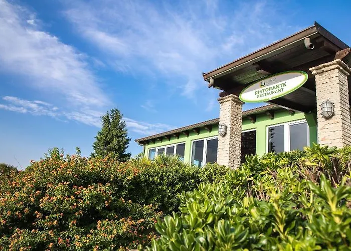 Lu' Porto Pino Hotell