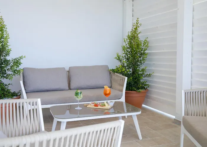 Hotel Lu' Porto Pino