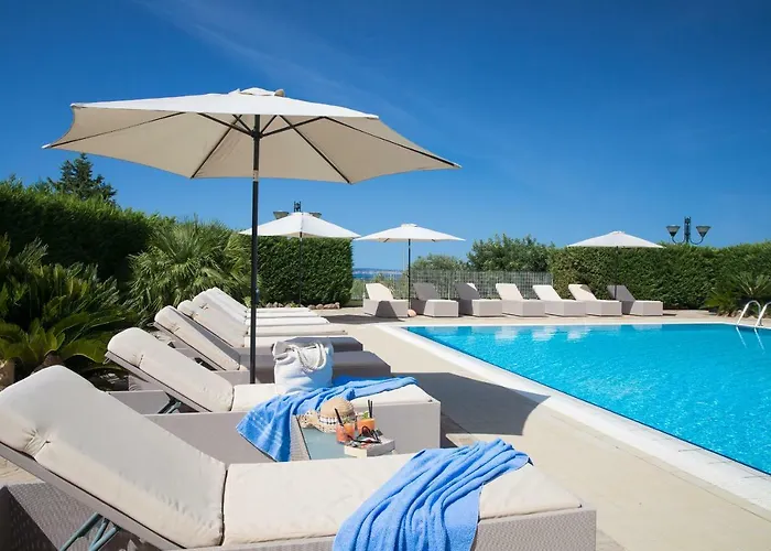 Hotel Lu' Porto Pino