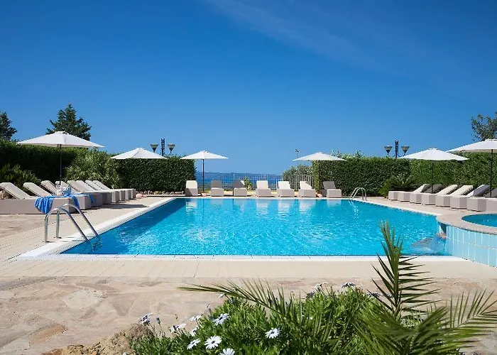 Lu' Porto Pino Hotel 4*